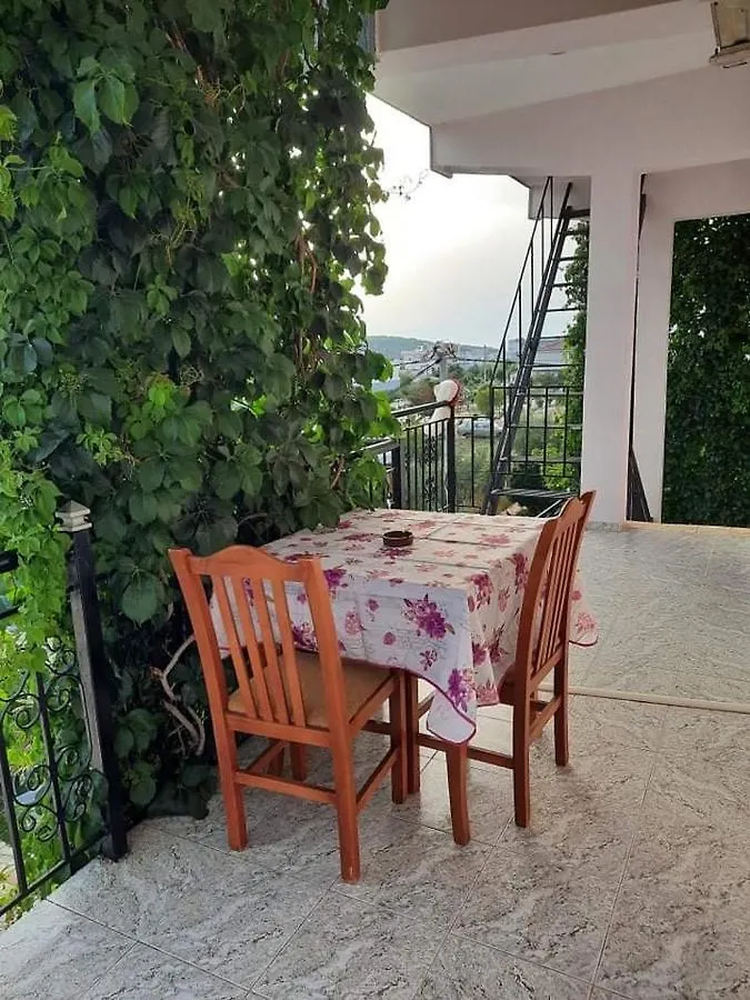 Villa Festim Εξαμίλιο Ξενοδοχείο